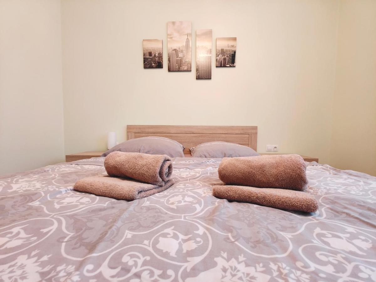 Apartman V Centru Karlsbad Exteriör bild